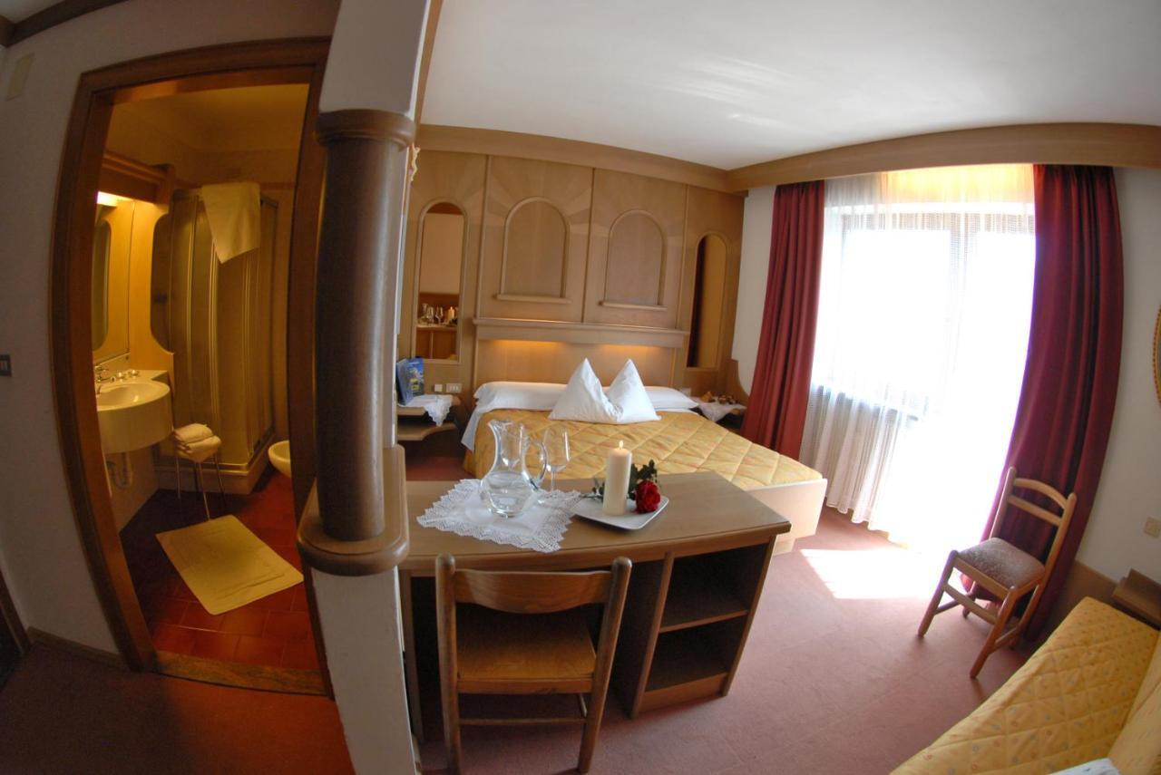 Hotel Catinaccio Vigo di Fassa Pokój zdjęcie